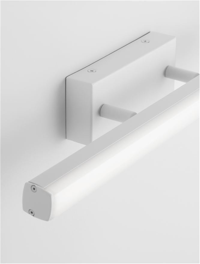Aplica de interior WILLOW White Aluminium & Acrylic LED 12W 3000K Dim: L. 49 X W. 7.5 X H. 6.5 cm IP44 Nova Luce