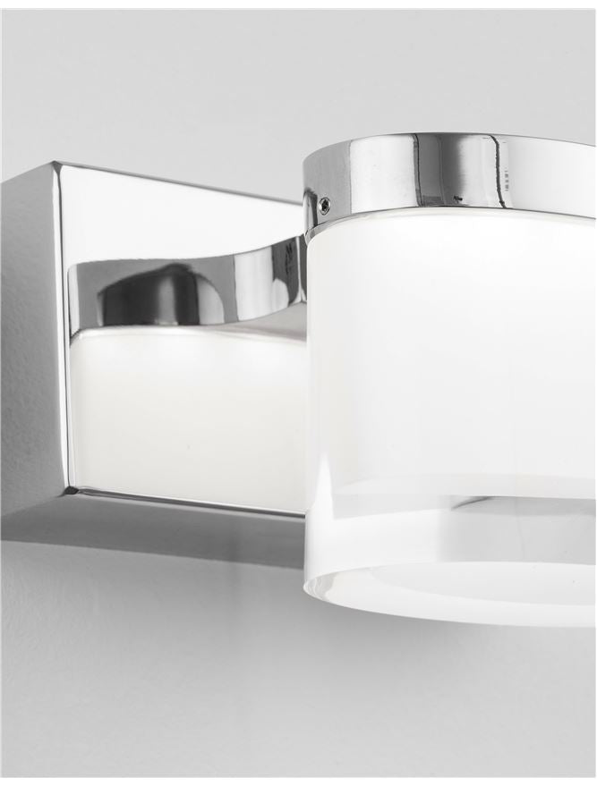 Aplica de interior SABIA Chrome Aluminum & Acrylic LED 5W 3000K Dim: L. 12 X W. 9.8 X H. 7.5 cm IP44 Nova Luce