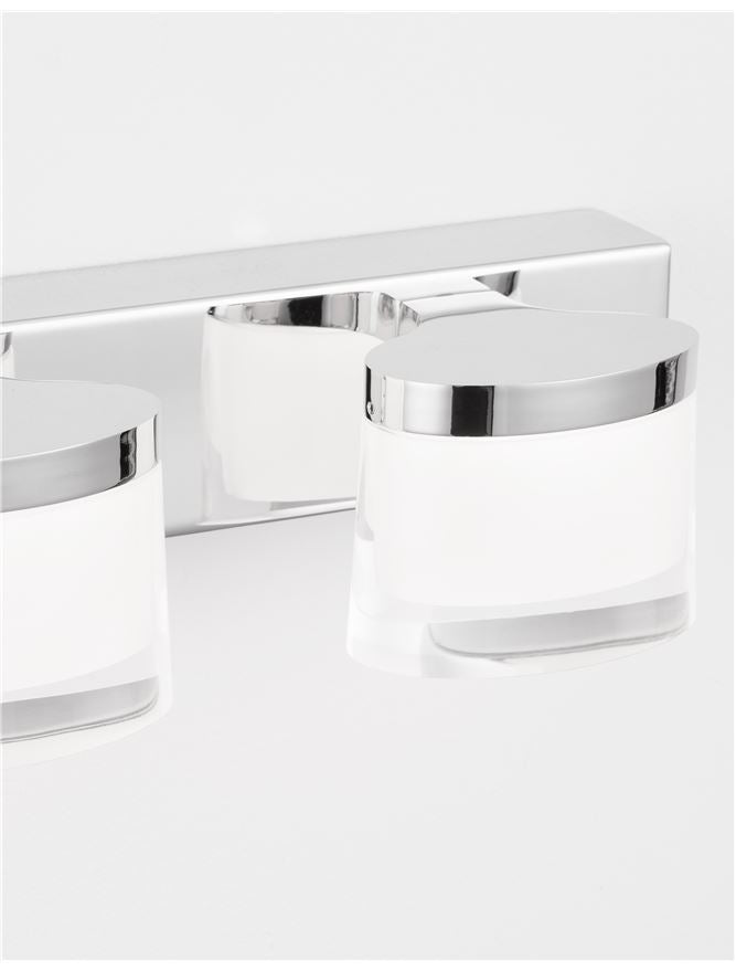 Aplica de interior SABIA Chrome Aluminum & Acrylic LED 15W 3000K Dim: L.38 X W. 9.8 X H. 7.5 cm IP44 Nova Luce
