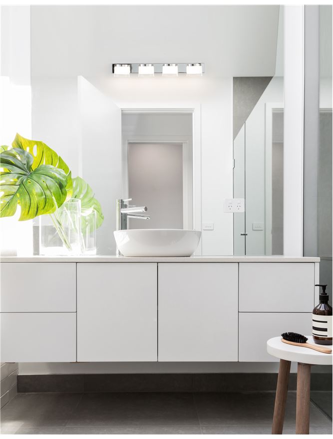 Aplica de interior SABIA Chrome Aluminum & Acrylic LED 20W 3000K Dim: L.51 X W. 9.8 X H. 7.5 cm IP44 Nova Luce