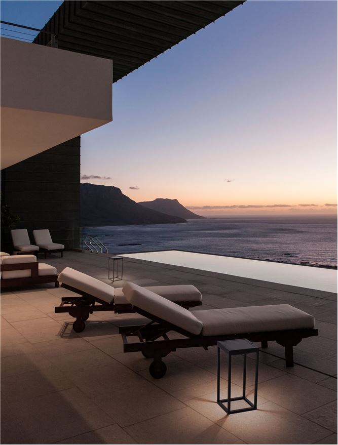 Bolard TEGOLO black, LED 2Watt 5Volt DC 231Lm IP54 3000K Solar Light Cable Length: 100 cm Nova Luce