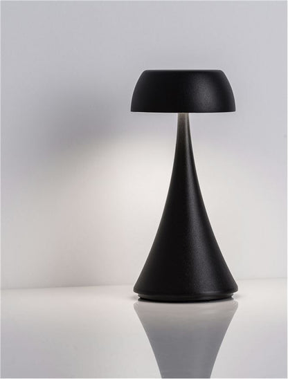 Lampa de masa portabila YCRO, negru, LED 2Watt 3.7Volt 60Lm IP54 3000K Switch On/Off USB Wire D:8 H:17.5 cm