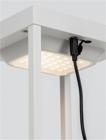 Bolard TEGOLO white, LED 2Watt 5Volt DC 231Lm IP54 3000K Solar Light Cable Length: 100 cm Nova Luce