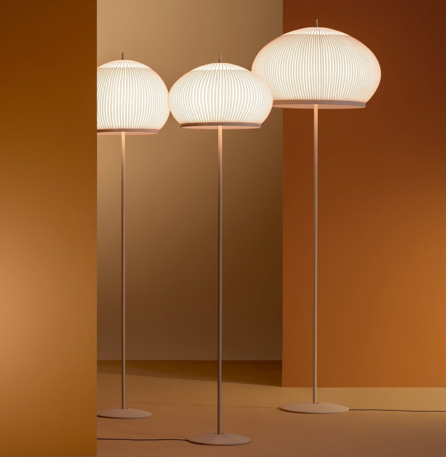 Lampadar de interior KNIT - Vibia